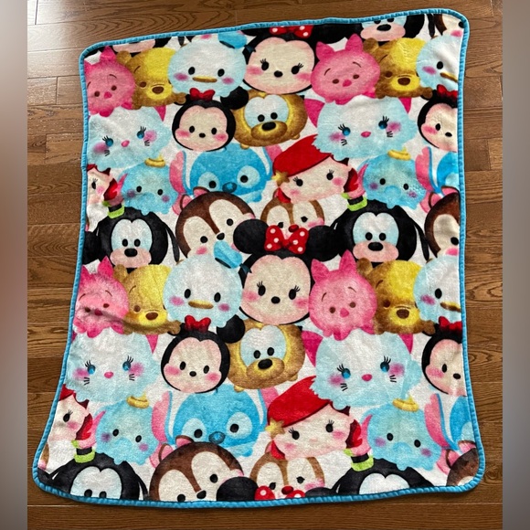 Disney Tsum Tsum Stacking Faces Fleece Blanket Lovey Throw 48” x 40” VGC - Picture 2 of 5